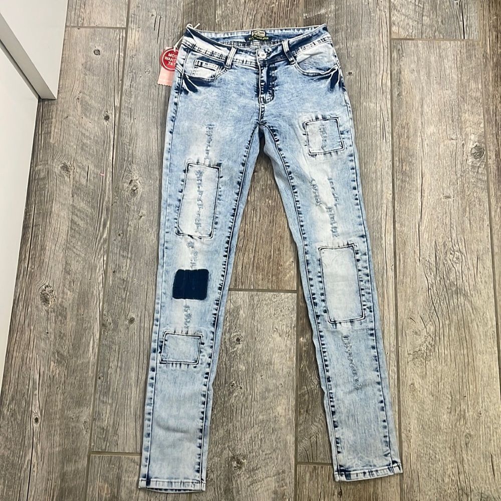 NWT Top Trends acid wash distressed jeans Size: 38